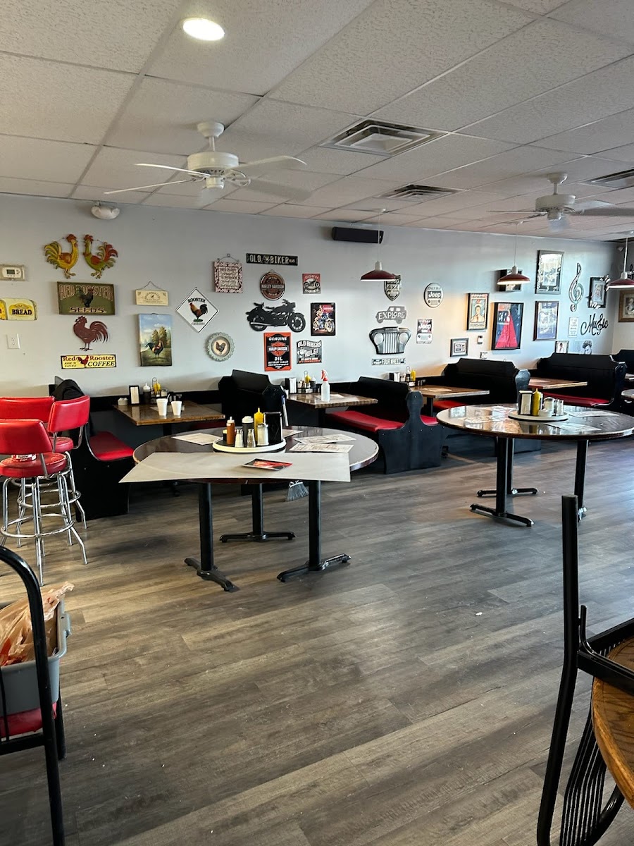 Red Rooster Cafe